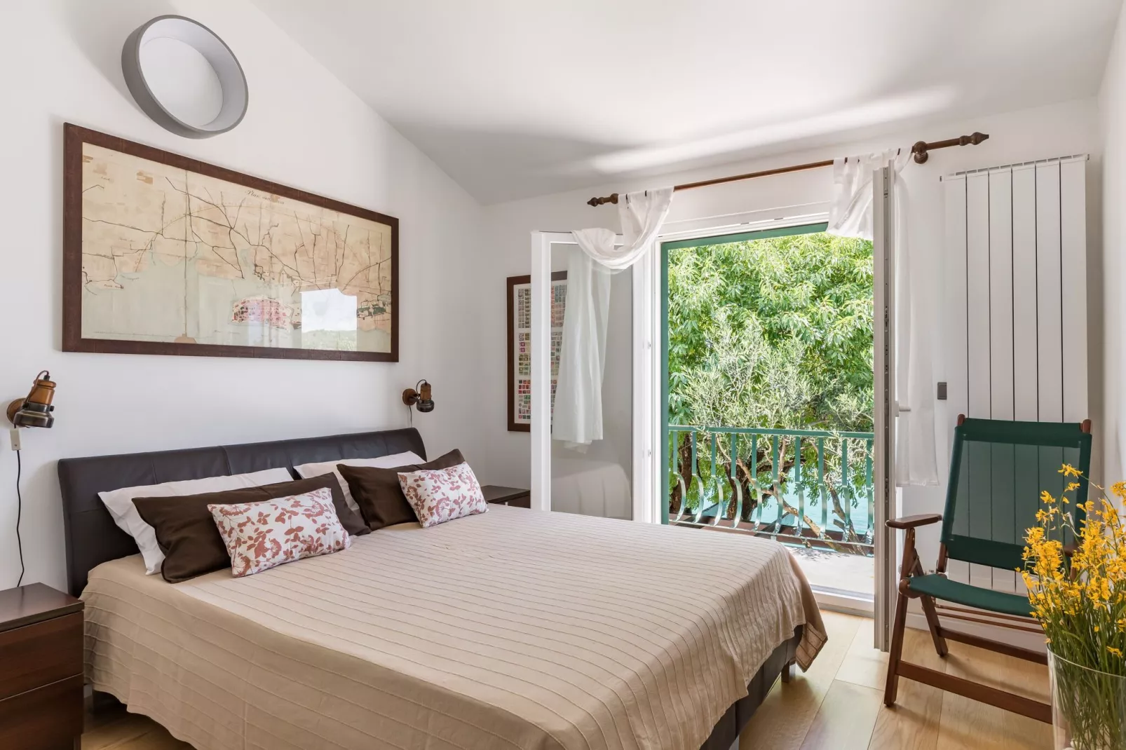 Sea front vacation home-Bedroom