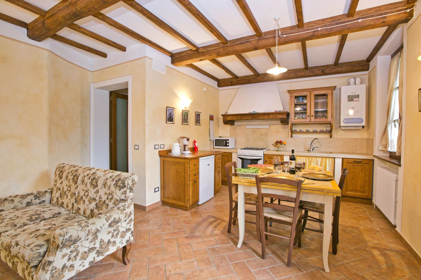 Casal Gheriglio Pergola-Living room