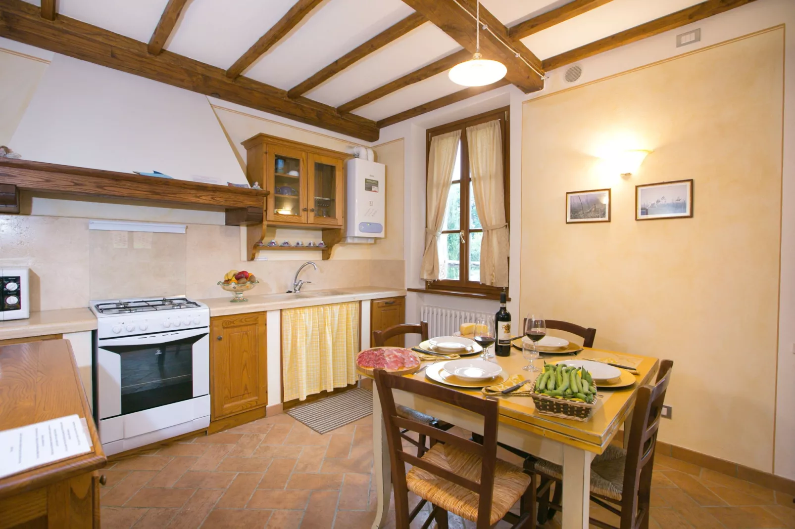 Casal Gheriglio Pergola-Kitchen