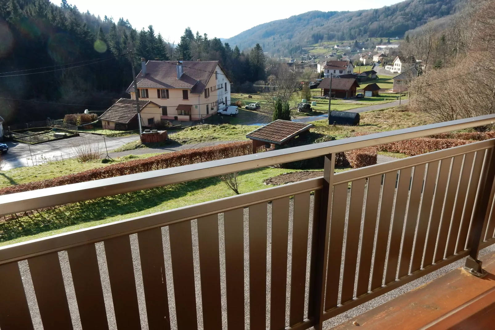 Maison de vacances - LE HAUT-DU-THEM-View summer