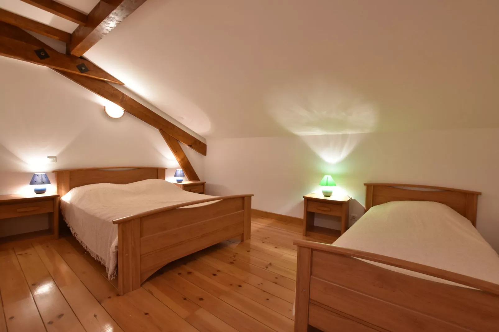 Maison de vacances - LE HAUT-DU-THEM-Bedroom