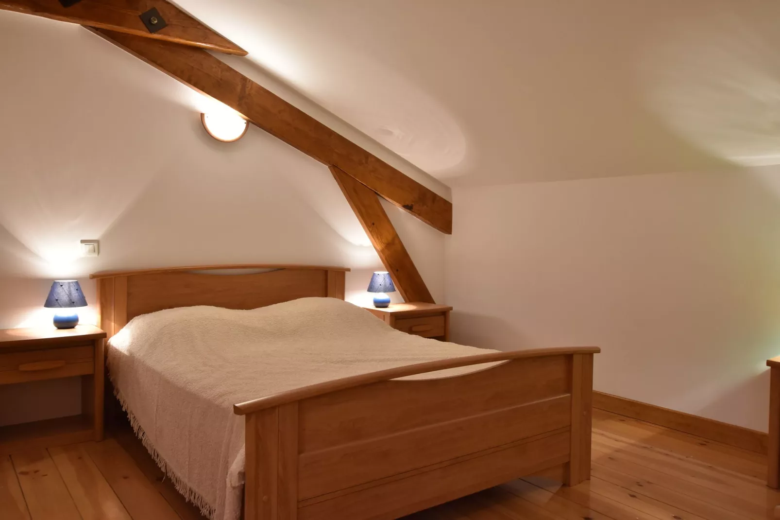 Maison de vacances - LE HAUT-DU-THEM-Bedroom
