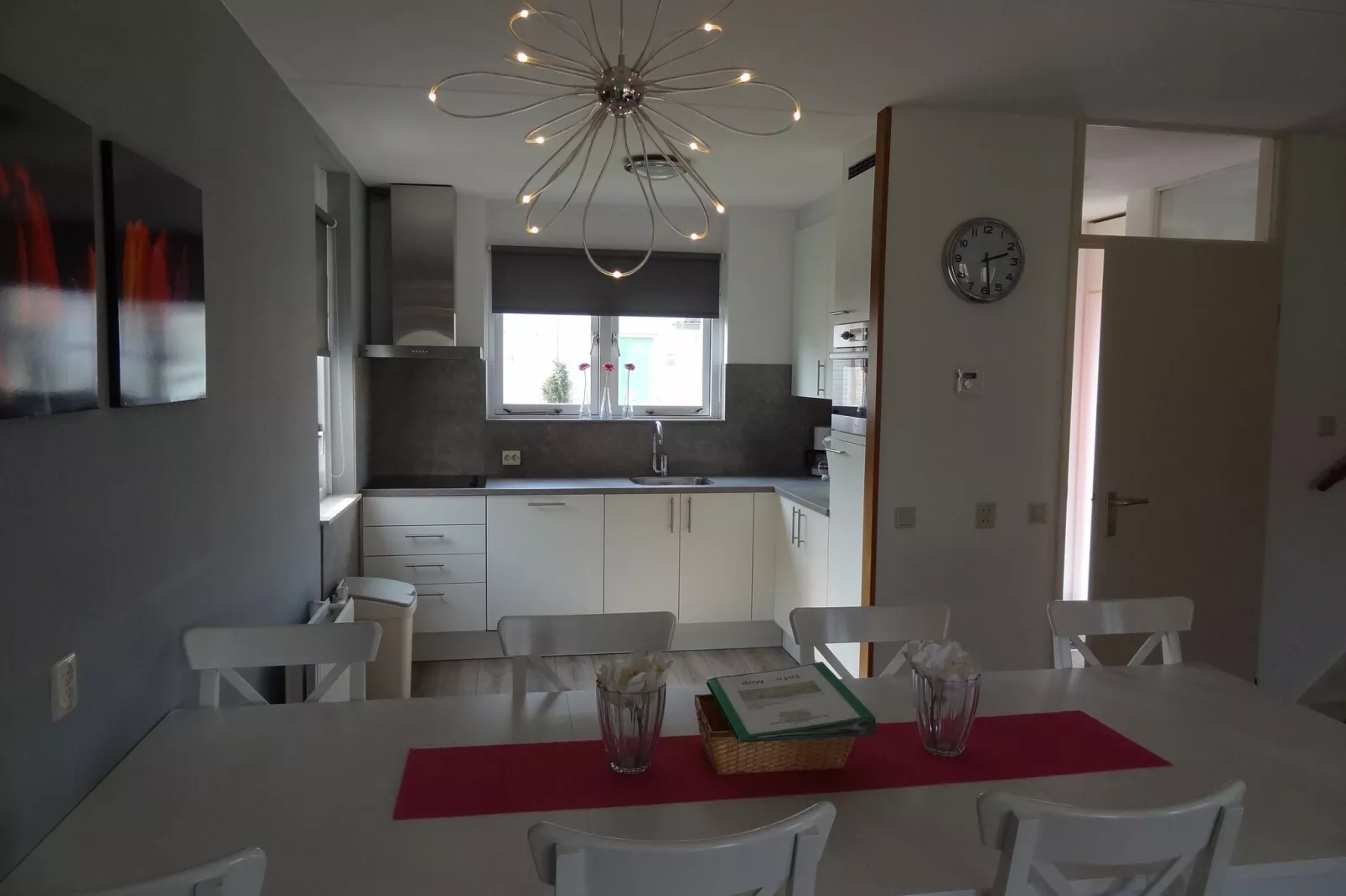 Villapark De Oesterbaai 15-Kitchen