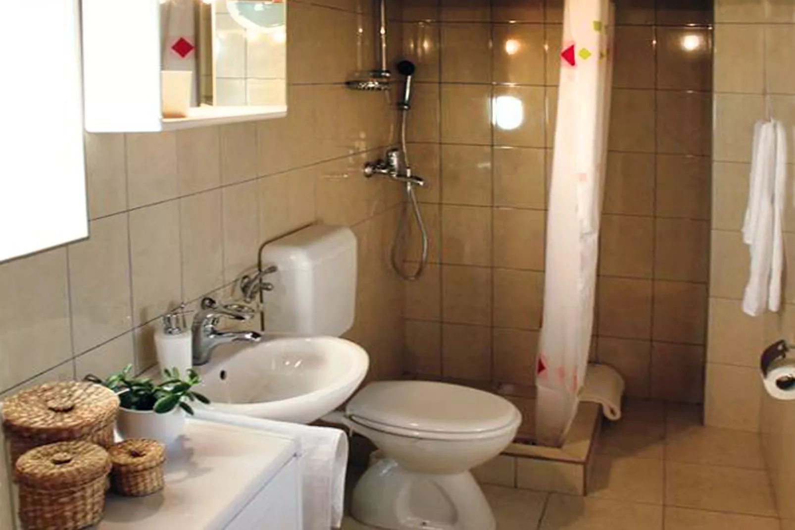 Holiday house Brotnice-Bathroom