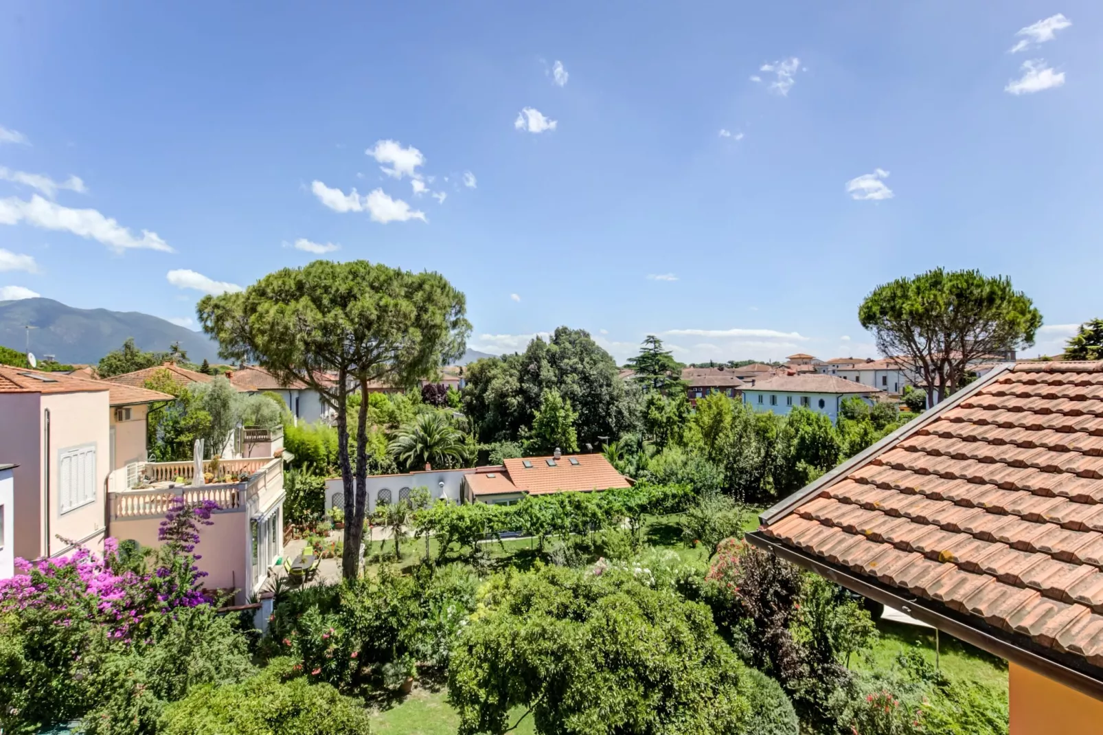 Villa Lazzarino-Areas summer 1km
