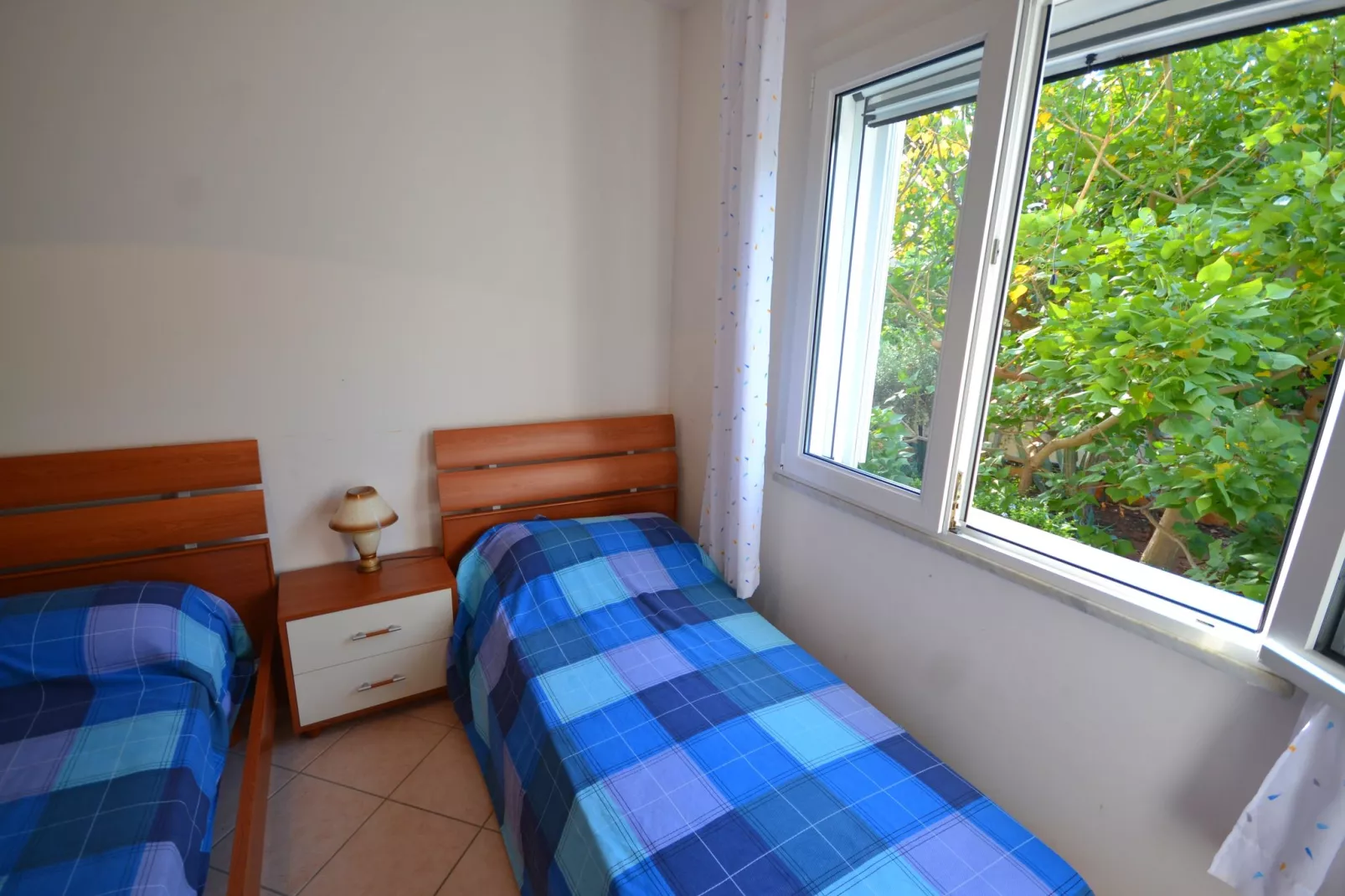 Timpi Russi Trilo Piano Terra-Schlafzimmer