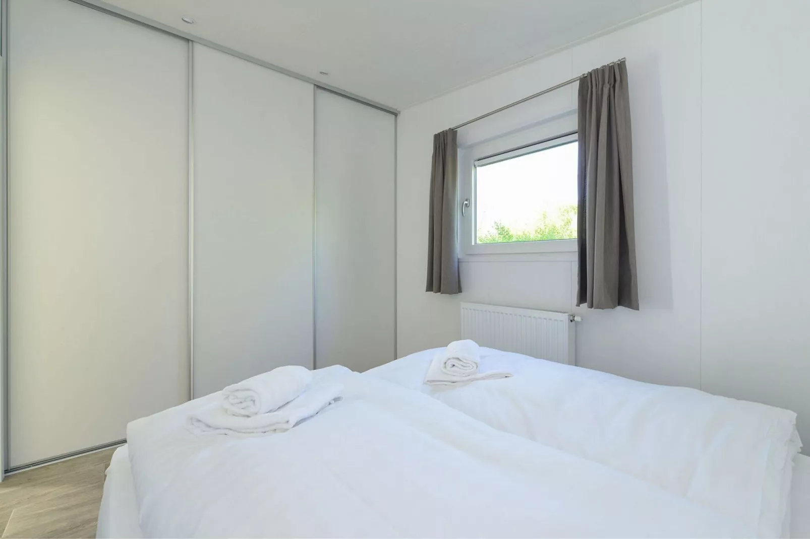 Hart van Zeeland - Chalet 1 t/m 8-Bedroom