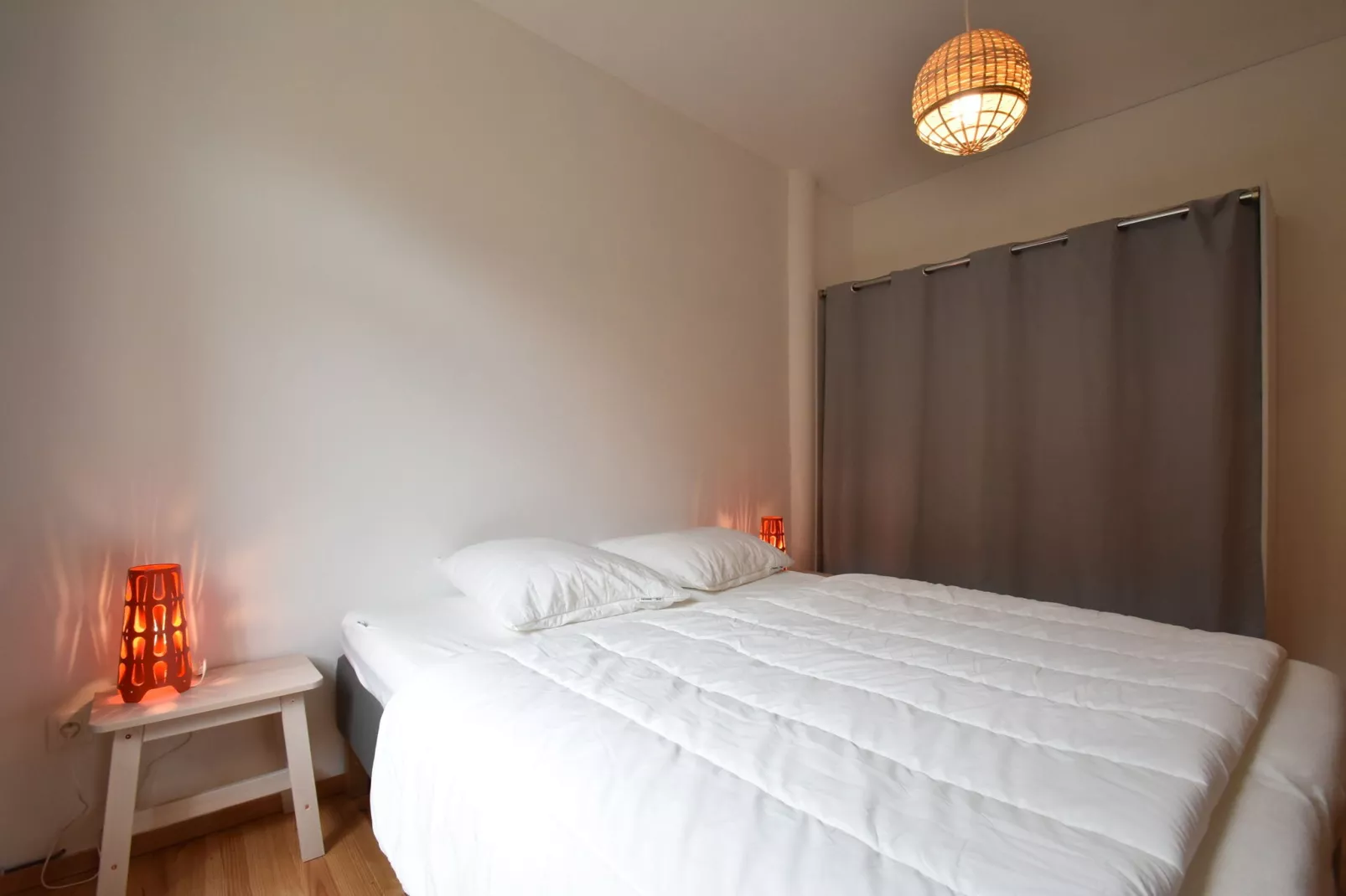 Apt  Piscine 4 pers - Levien-Bedroom