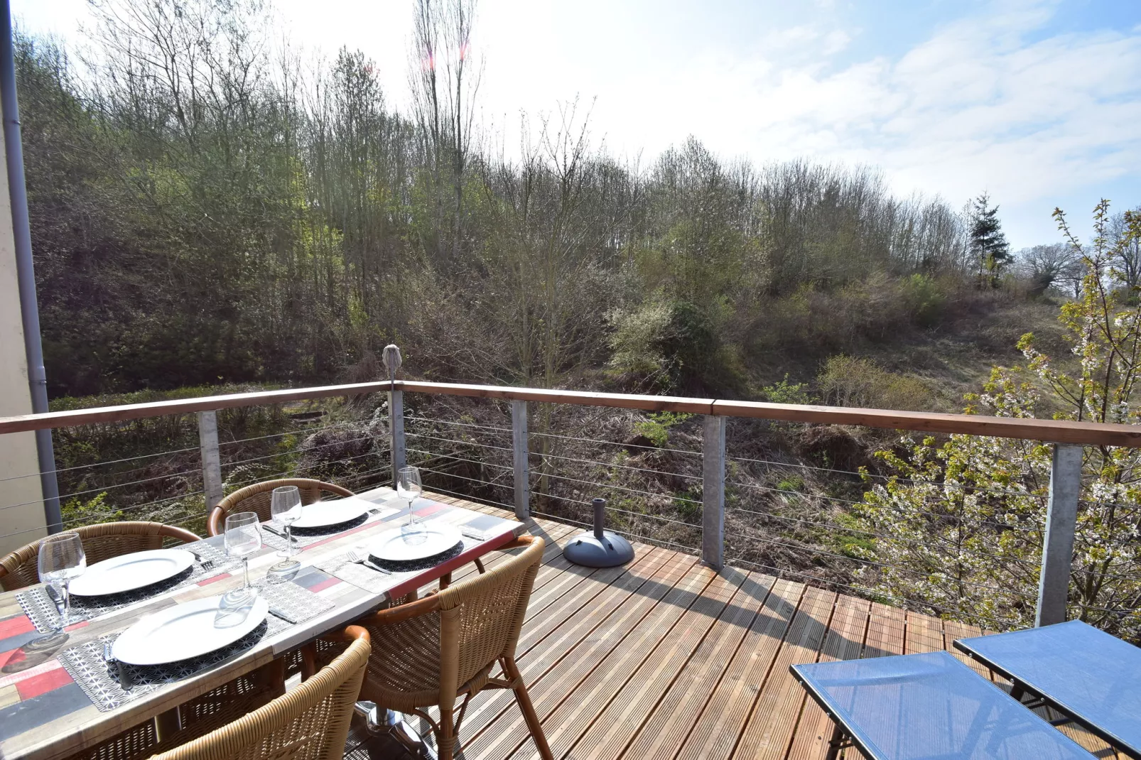 Apt  Piscine 4 pers - Levien-Terrace balcony