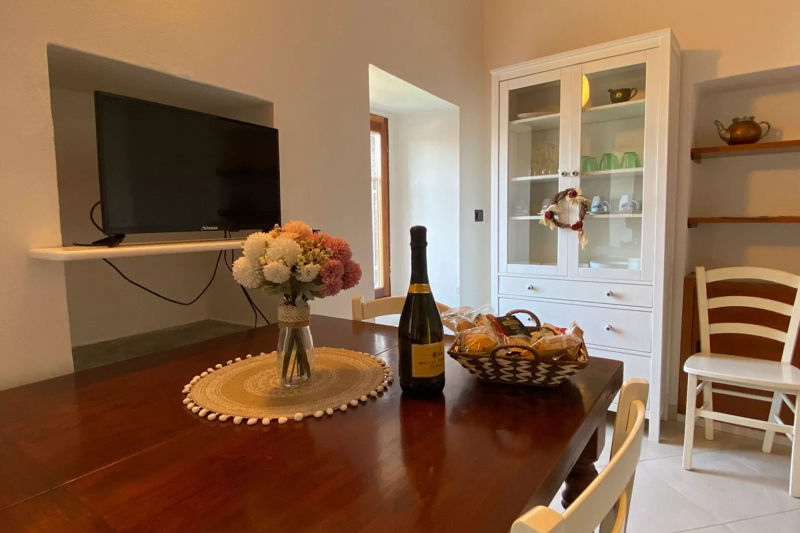 Casa Alla Torre-Dining room