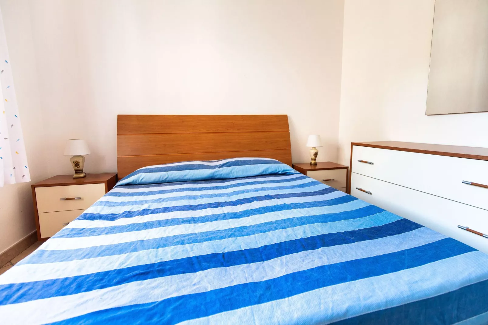 Timpi Russi Trilo Piano Terra-Schlafzimmer