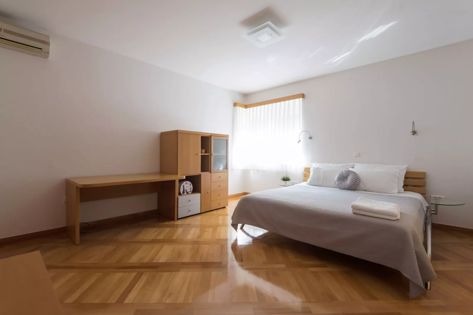 Sabai-Bedroom