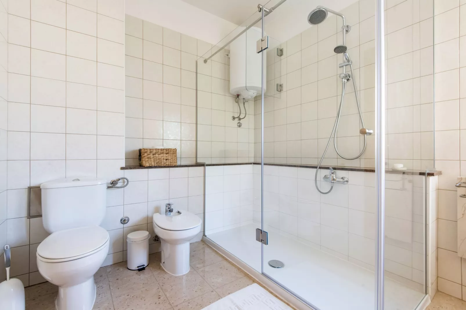 Sabai-Bathroom