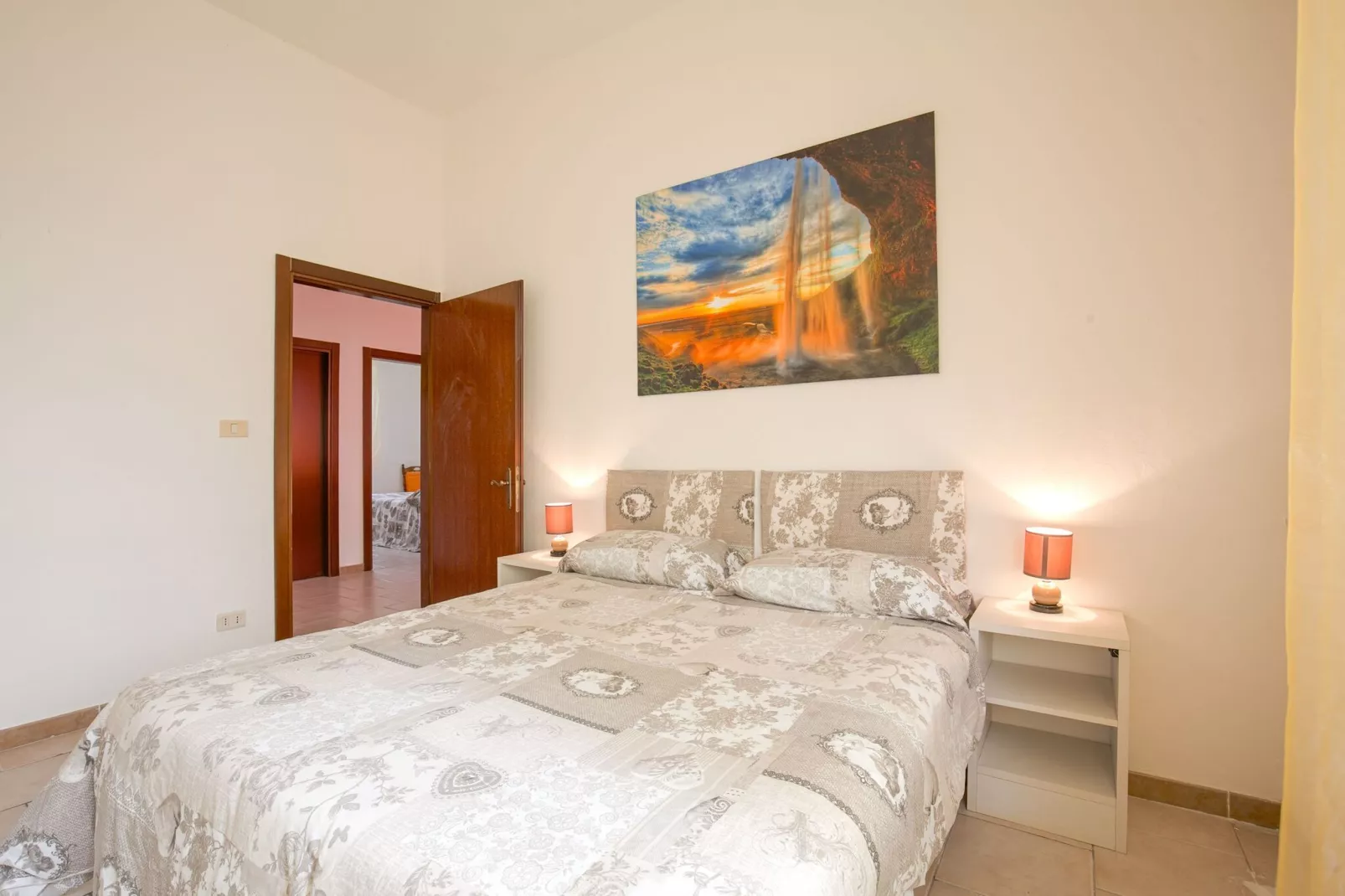 Green Eden-Bedroom