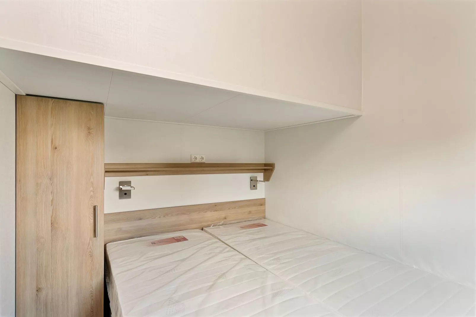 Recreatiepark Tolplas 16-Bedroom