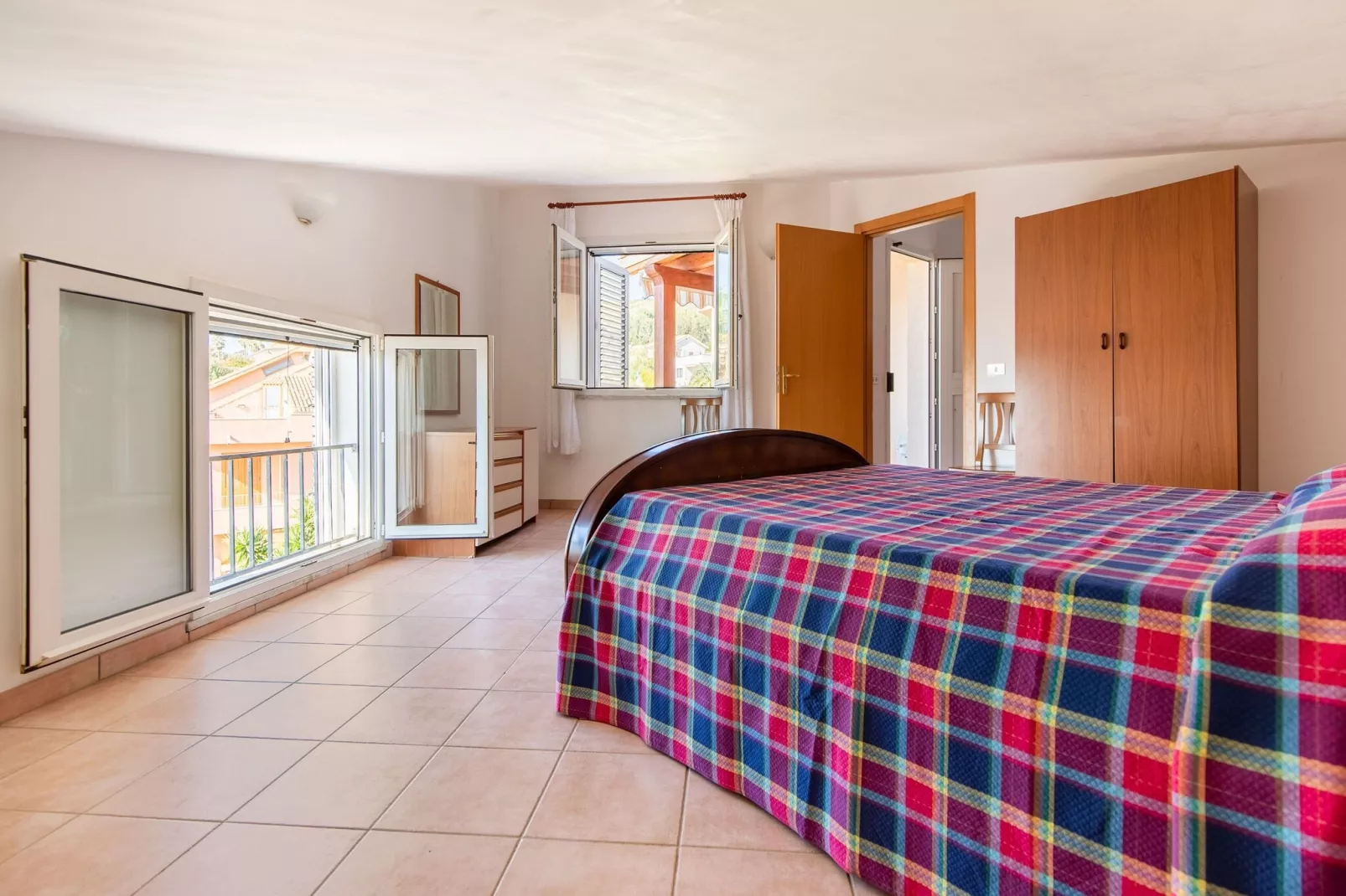 Timpi Russi Bilo Mansarda-Bedroom