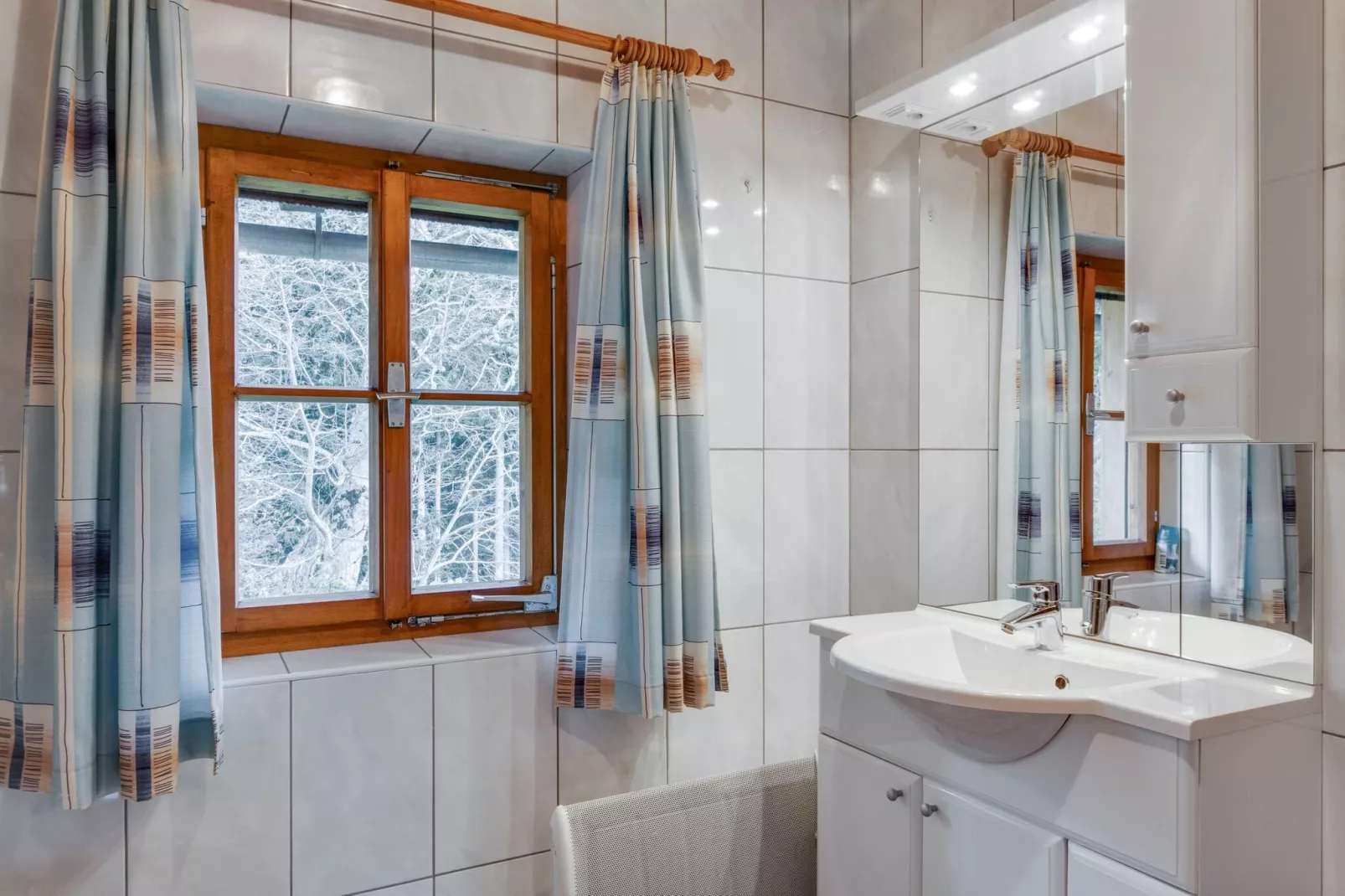 Chalet Pirkach-Bathroom