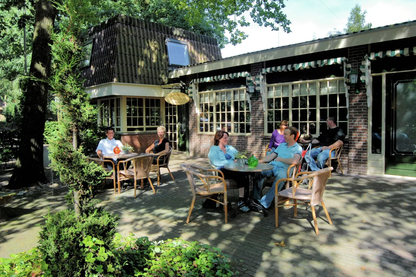 Recreatiepark Tolplas 16-Park facilities