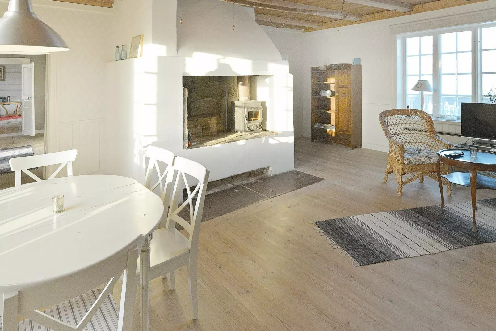 6 person holiday home in HOVA-By Traum-Indoor
