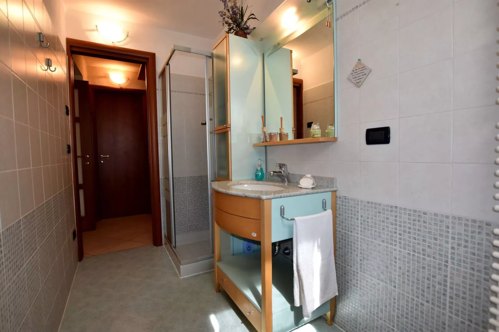 Dosso della Regina 6-Bathroom