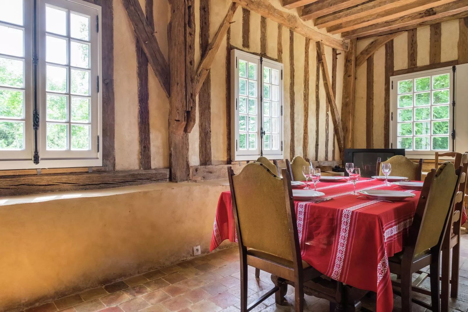 Gite de caractère-Dining room