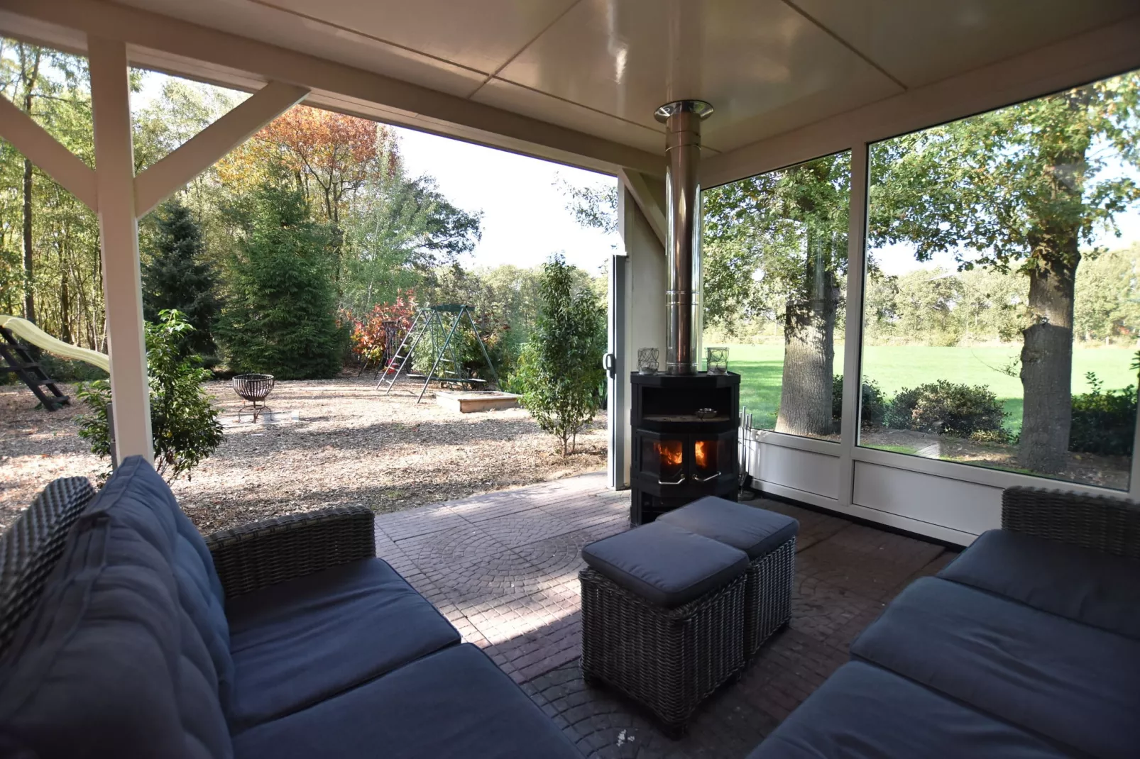 Langgoor-Terrace balcony