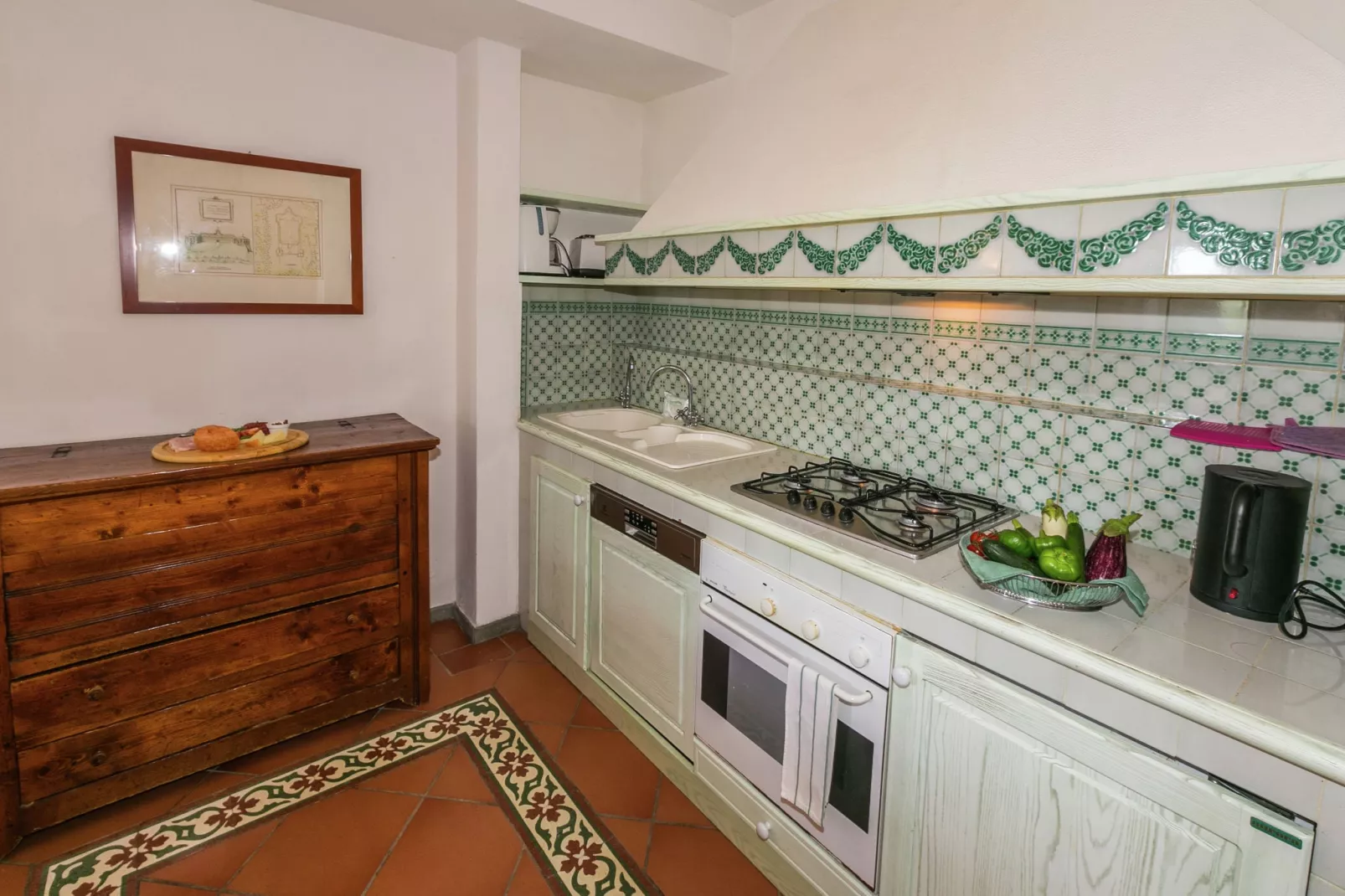 Tinaia-Kitchen
