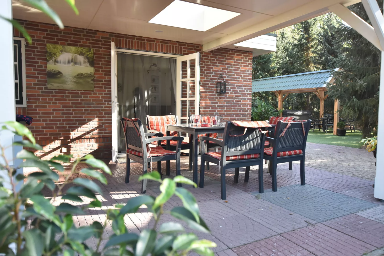 Langgoor-Terrace balcony