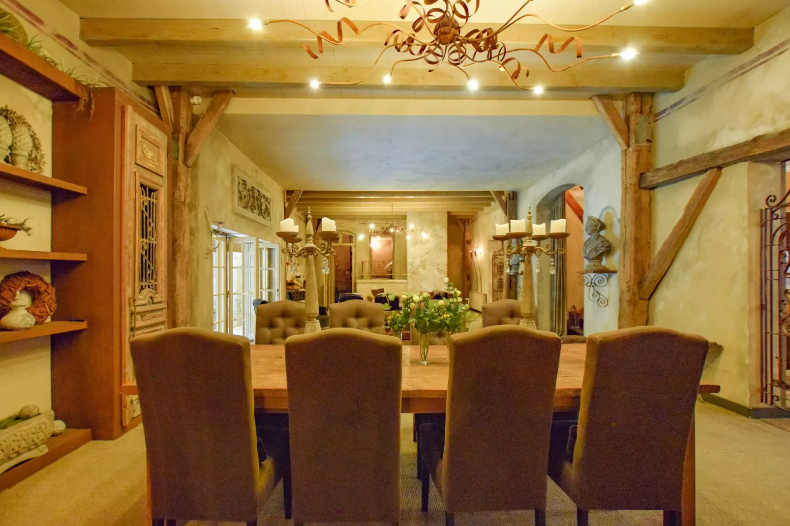 La Maison Douce-Dining room