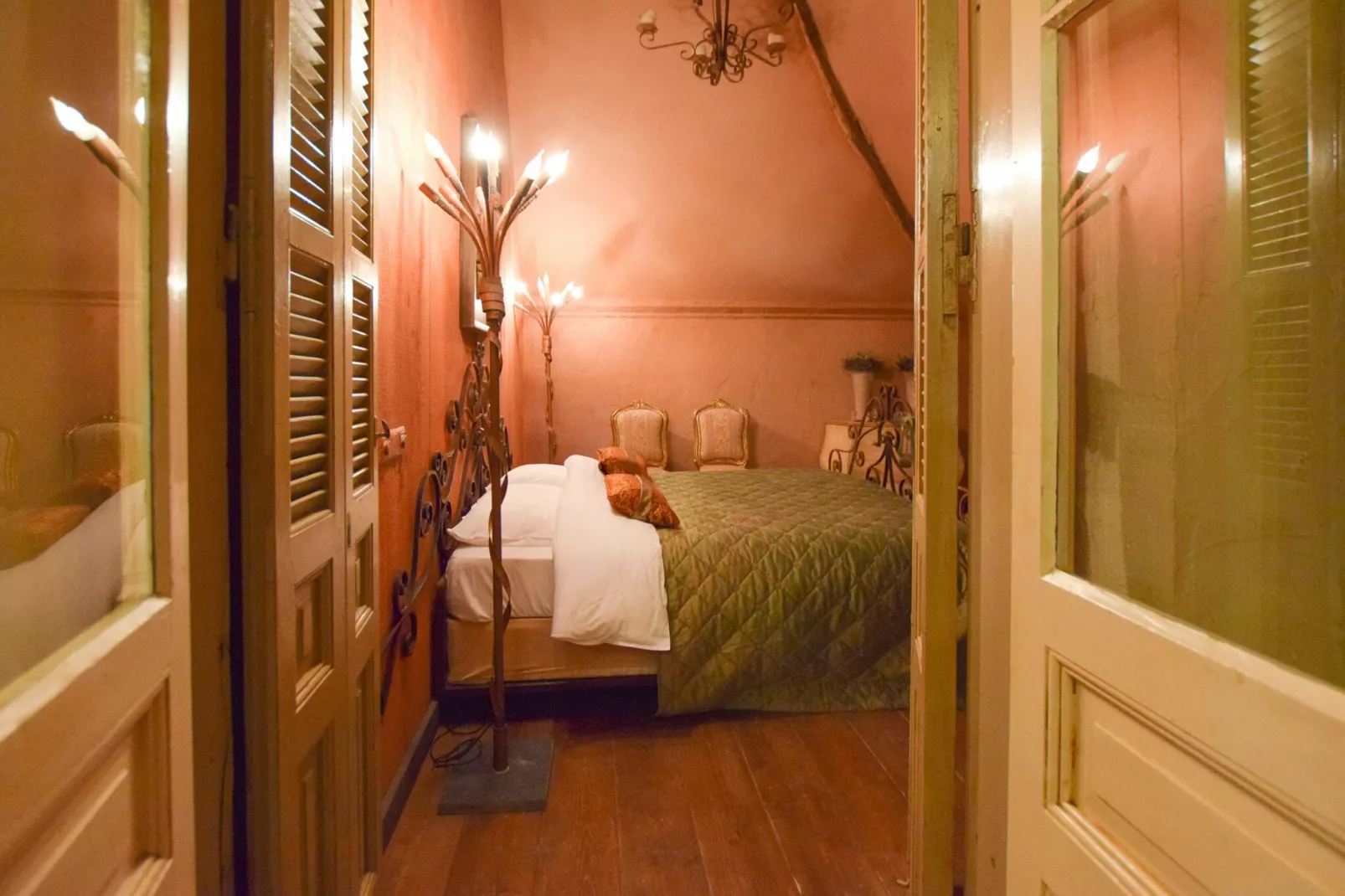 La Maison Douce-Bedroom