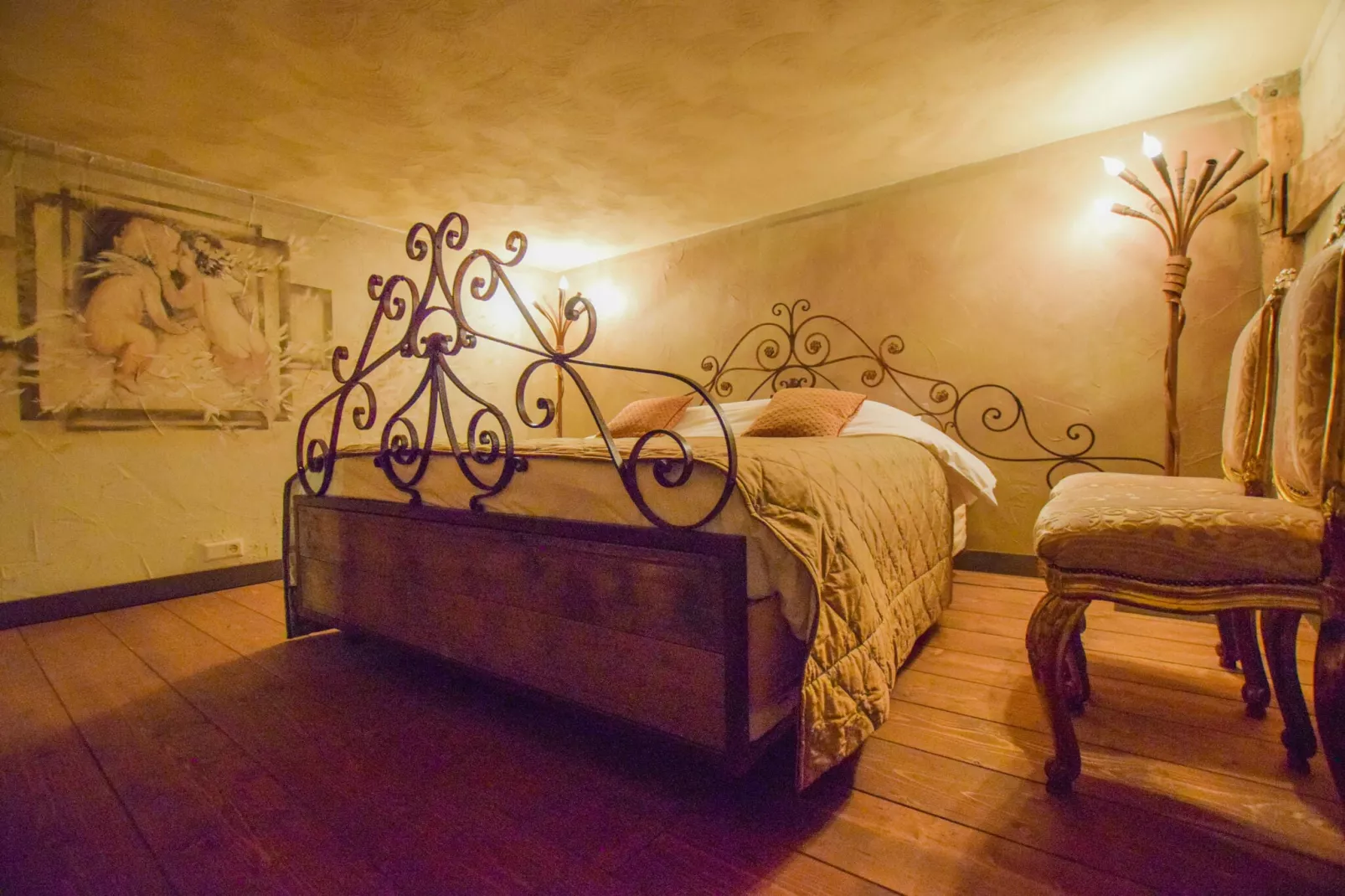 La Maison Douce-Bedroom