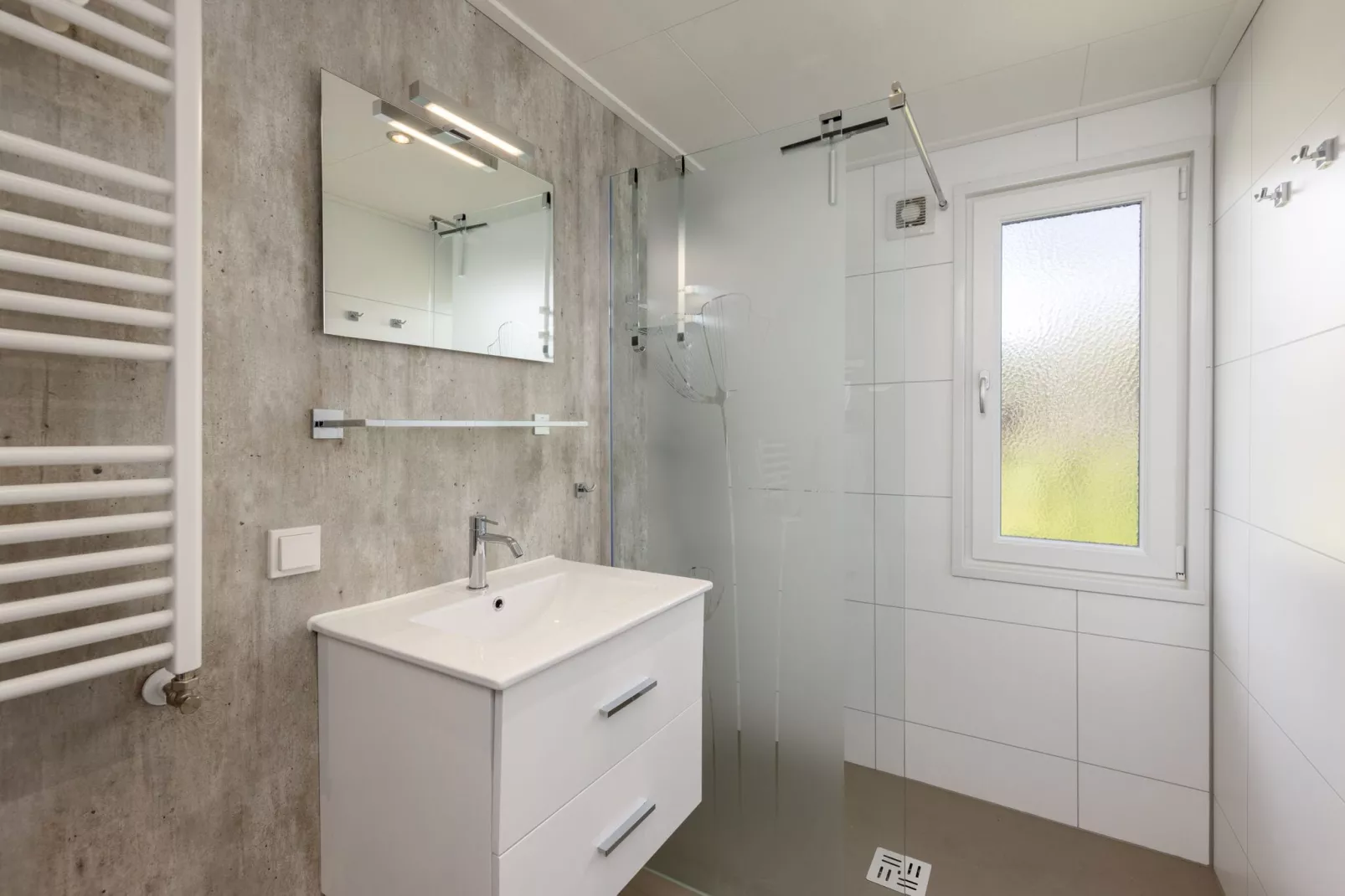 Recreatiepark Tolplas 18-Bathroom