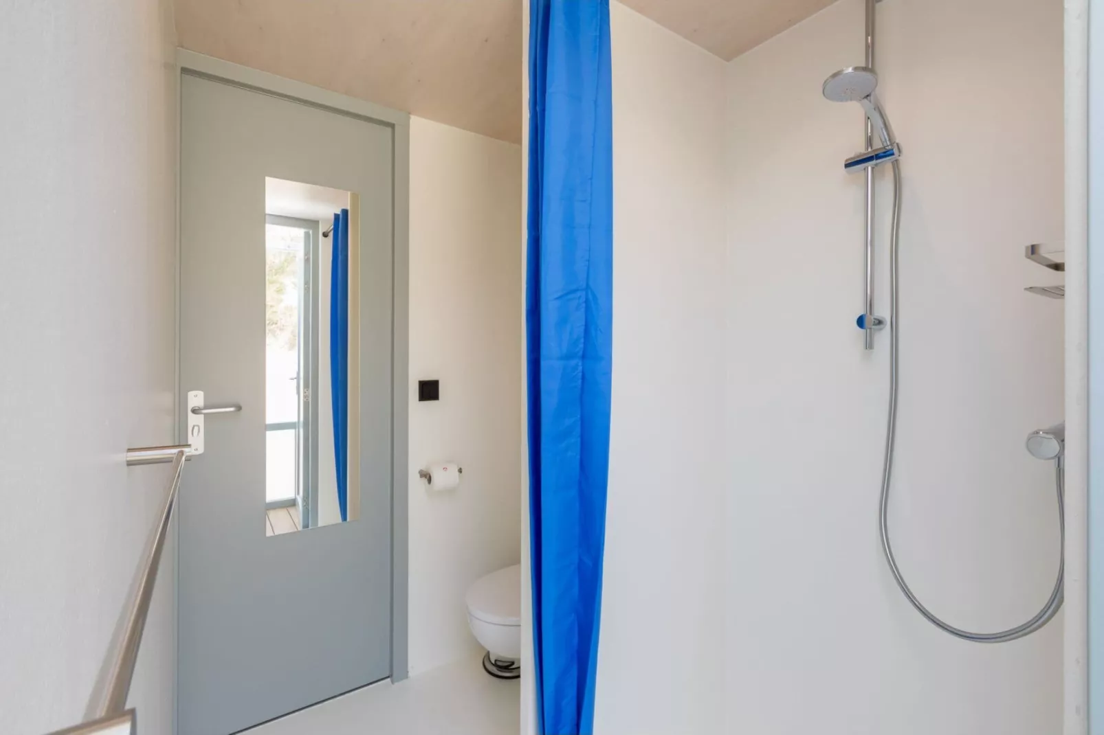 Slaapstrandhuisje - Strand dishoek 67  Dishoek-Bathroom
