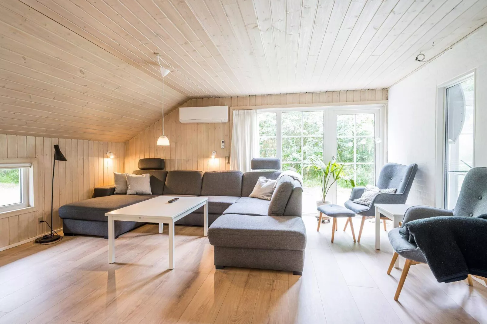 8 person holiday home in Blåvand-Indoor