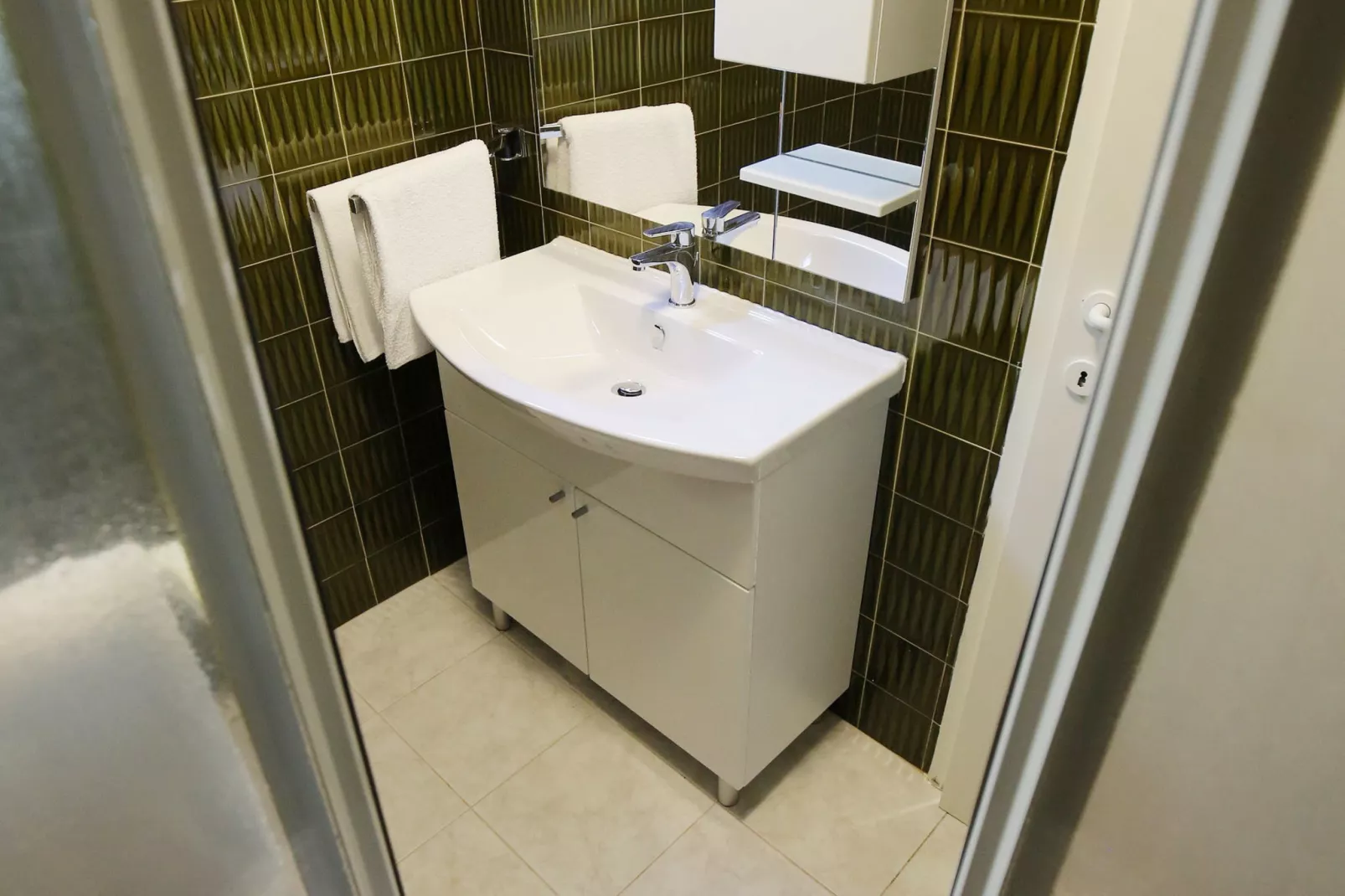 Mediterano 4-Bathroom