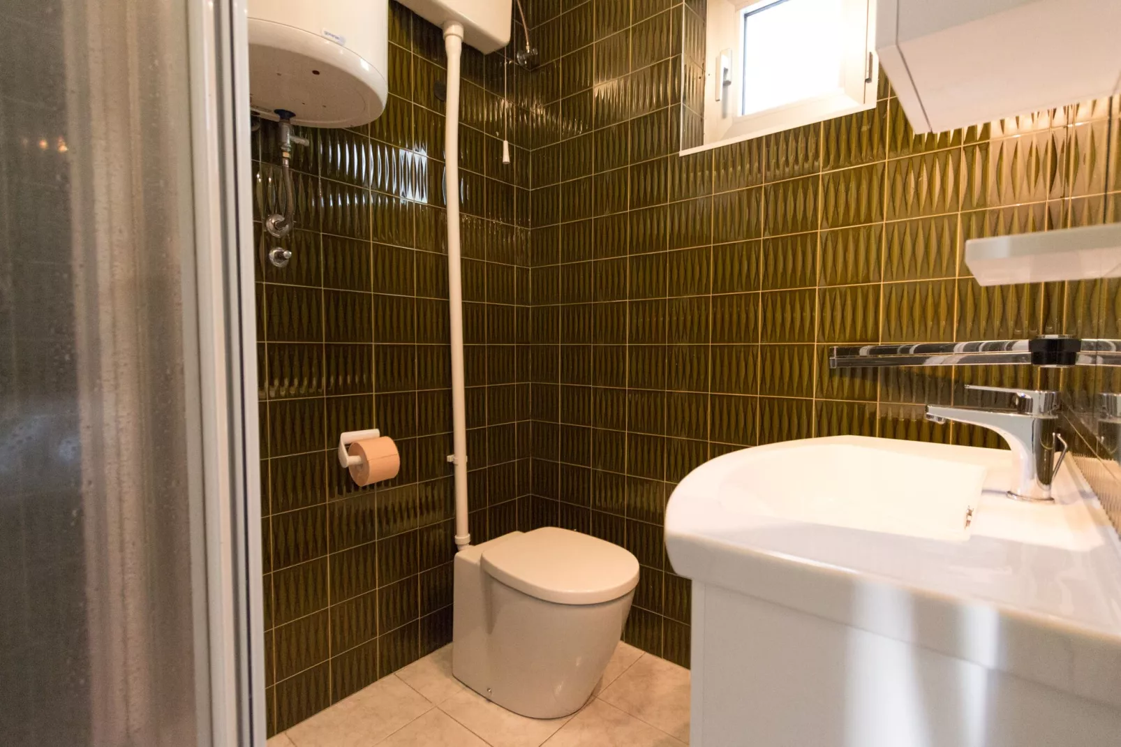 Mediterano 4-Bathroom