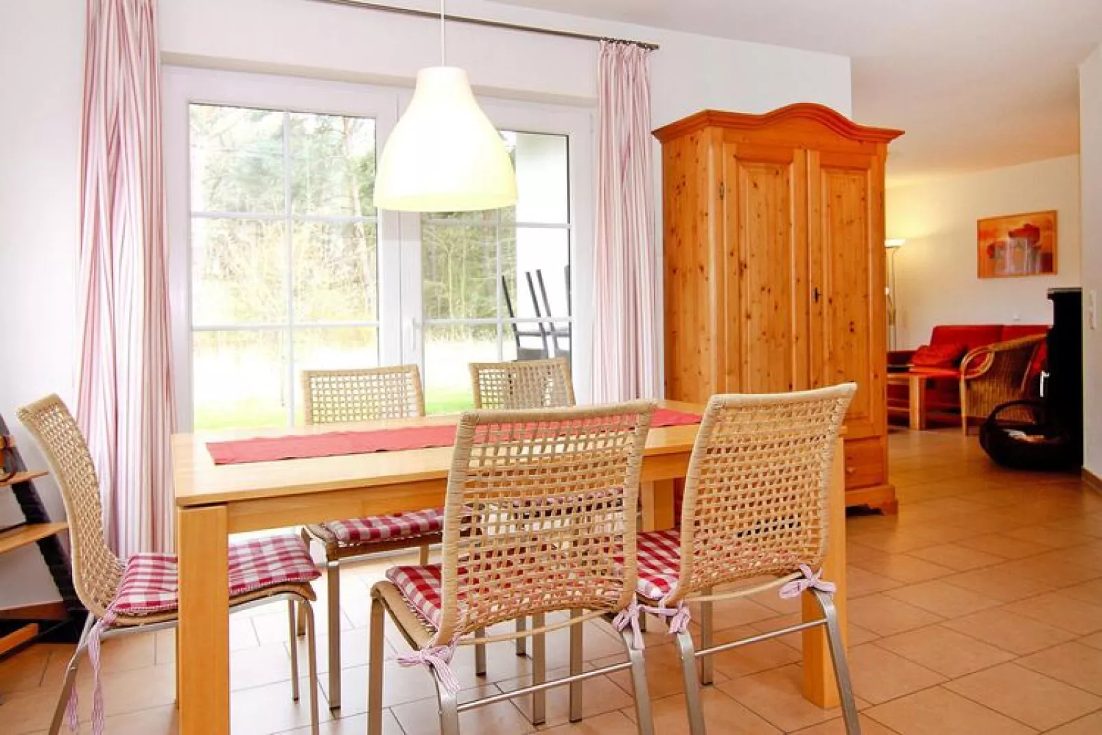 Am Waldrand-Living room