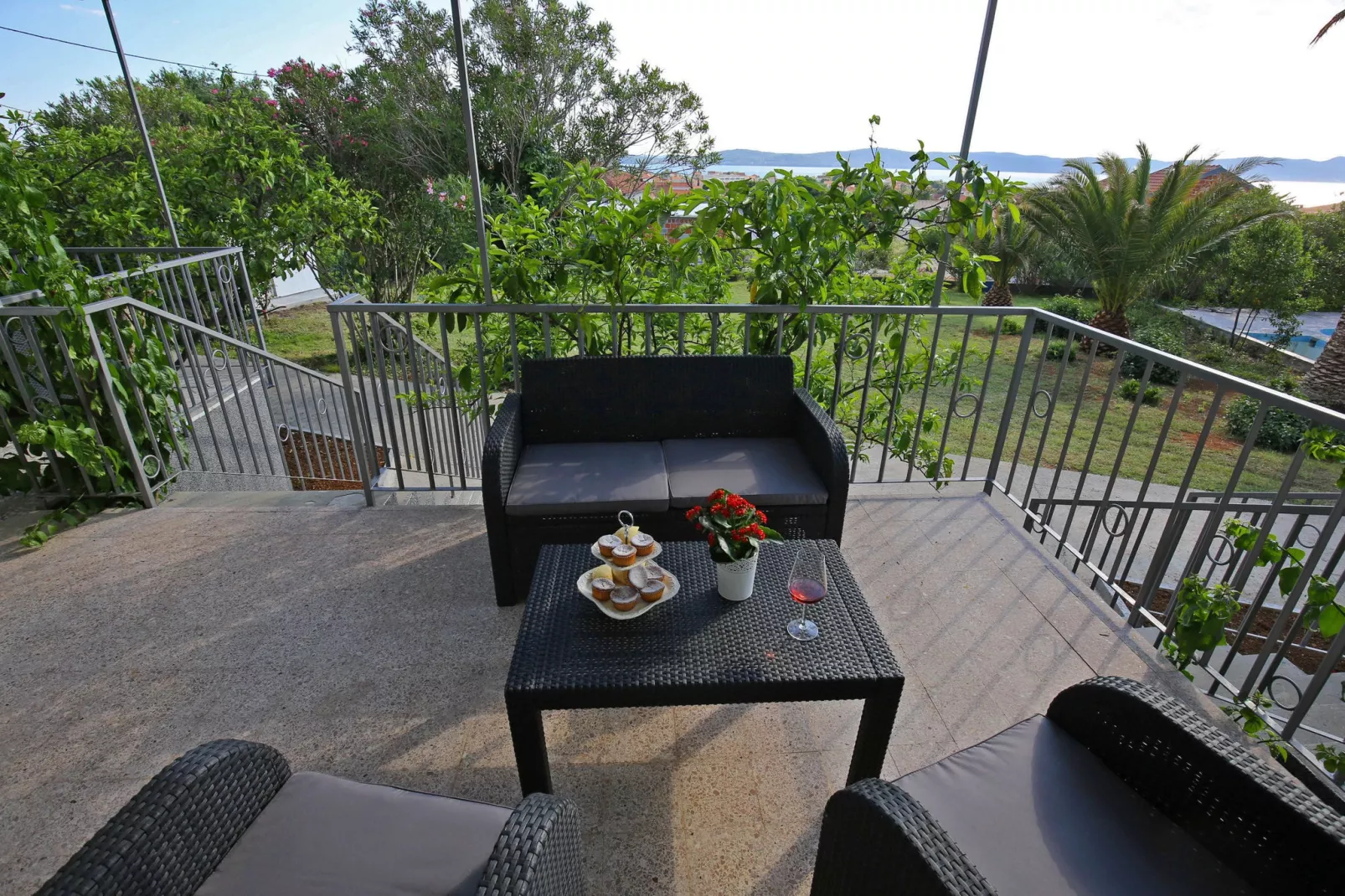 Mediterano 4-Terrace balcony