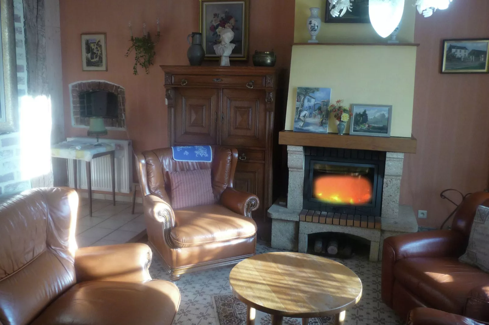 Maison Gimnée-Living room