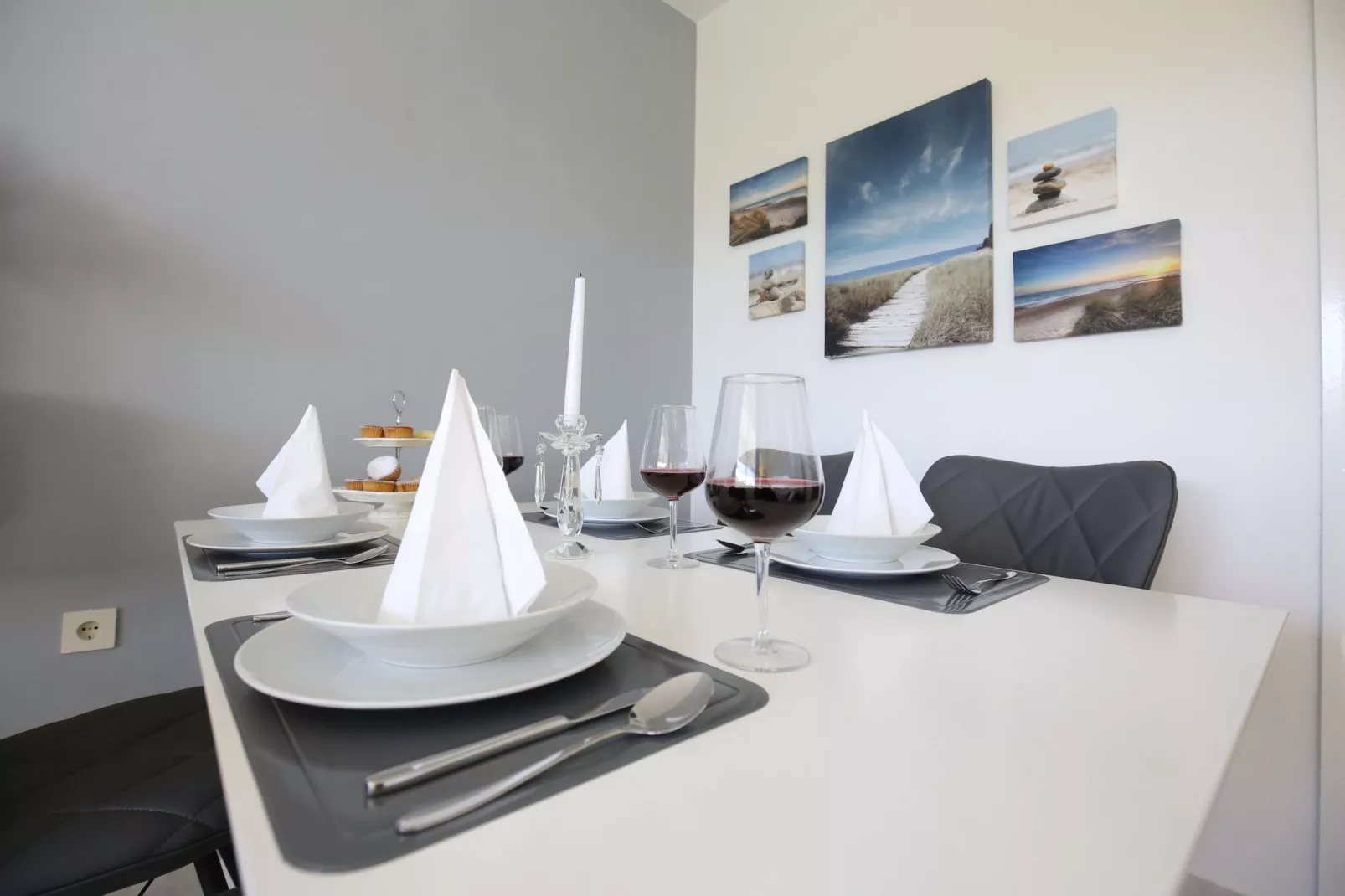 Villa Mediterano-Dining room