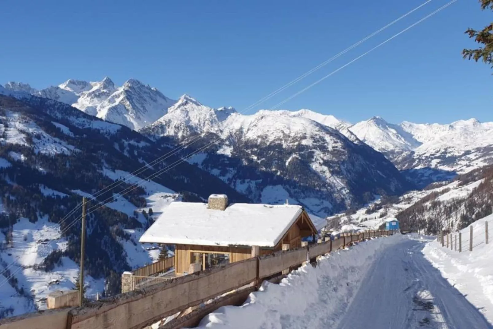 Chalet Die Sagritzerin-Area winter 1km