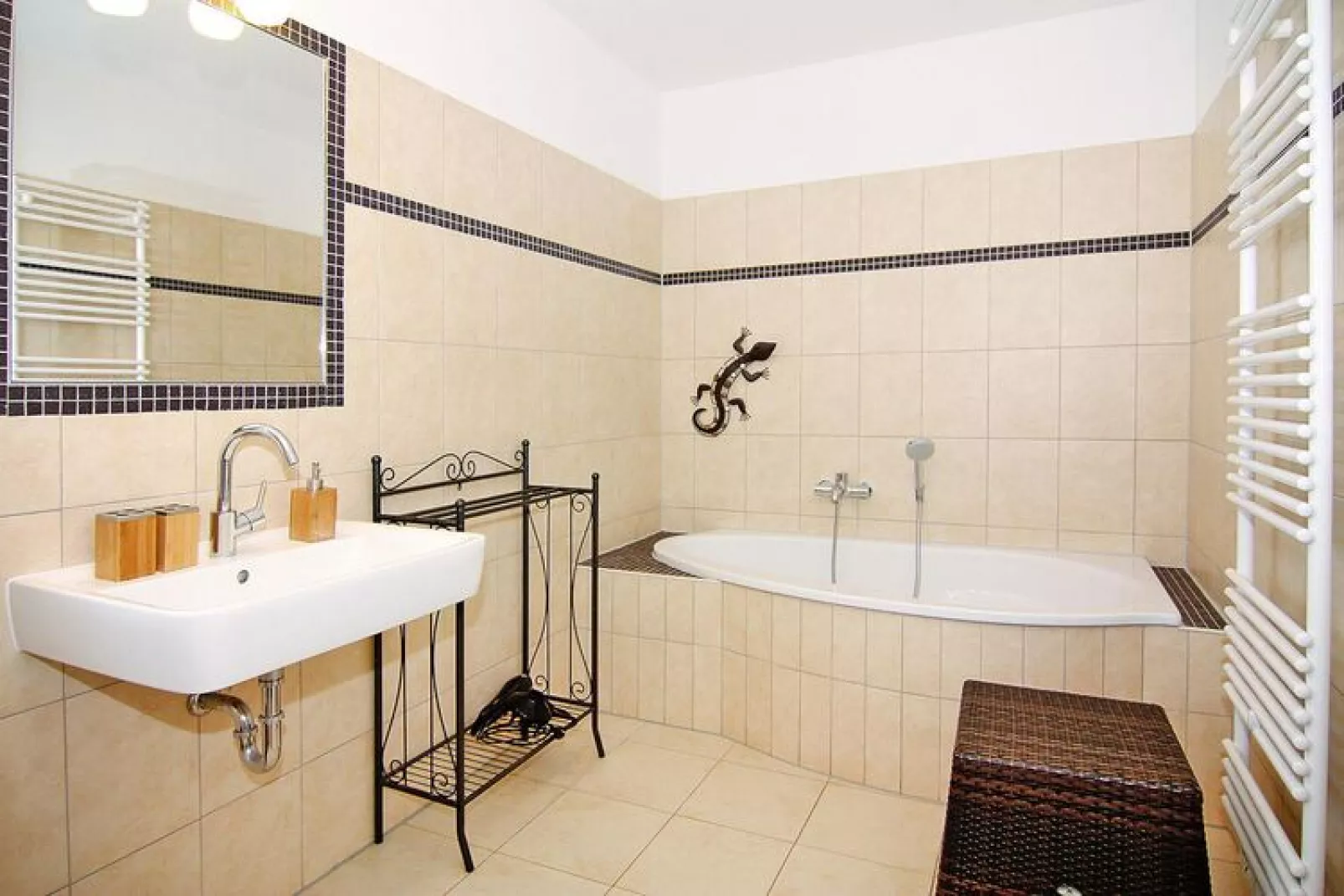FH Weiße Düne-Badezimmer