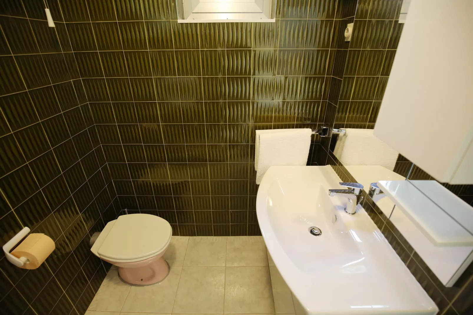 Villa Mediterano-Bathroom