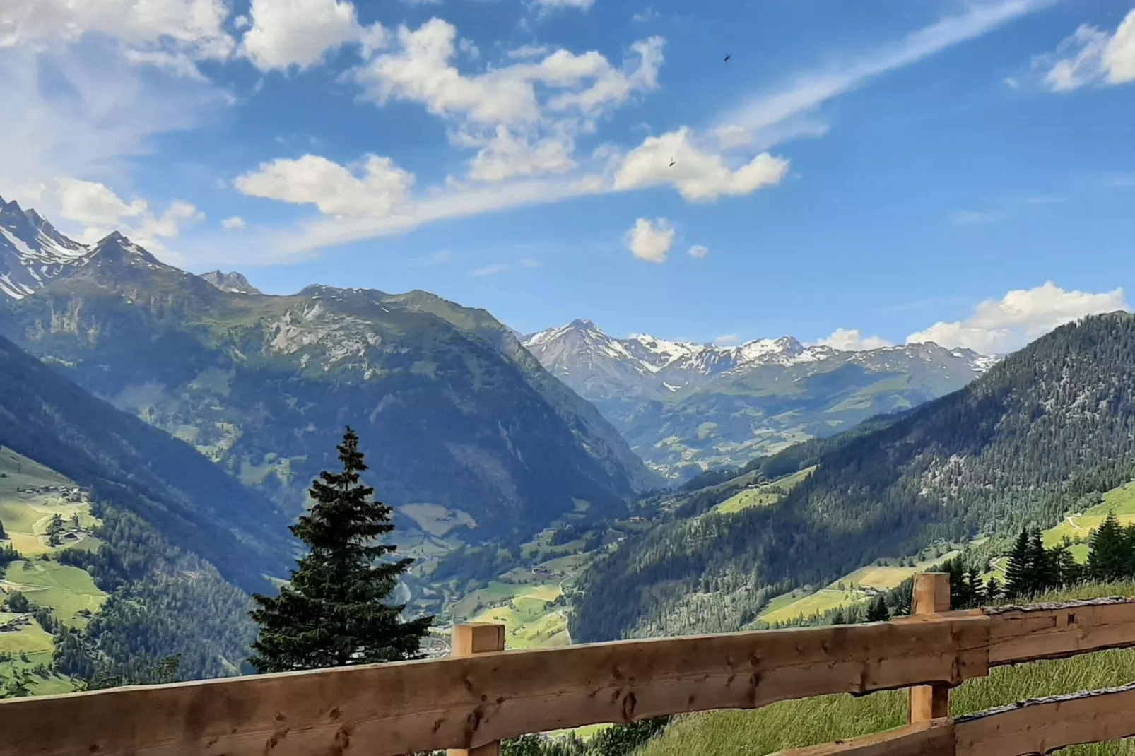 Chalet Die Sagritzerin-View summer