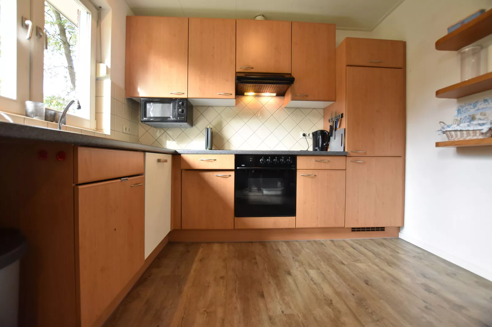 Oarich Trechte-Kitchen