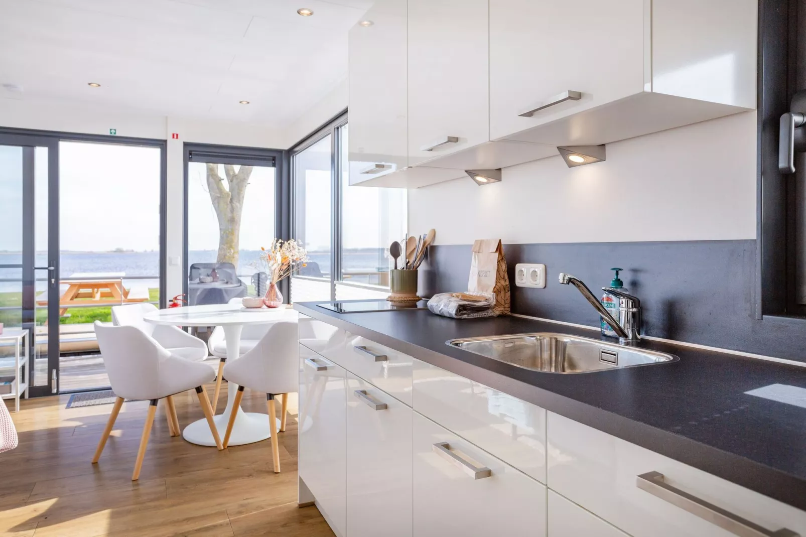 Houseboat Agua Dolce-Cuisine