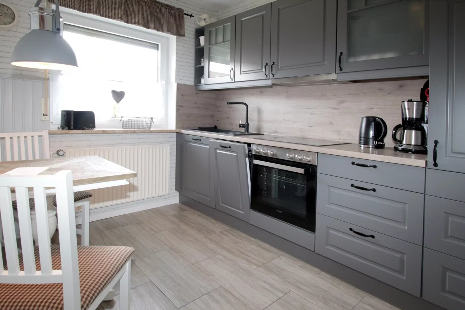 Ferienwohnung in Berumbur-Kitchen