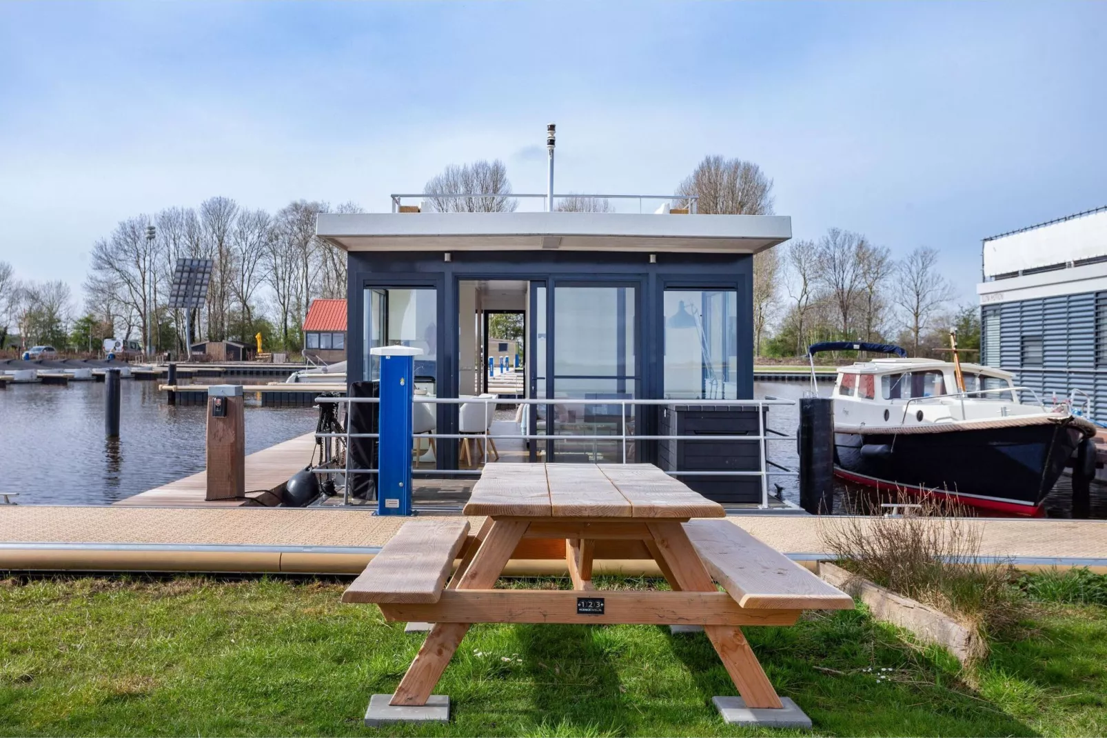 Houseboat Agua Dolce-Jardin d'été