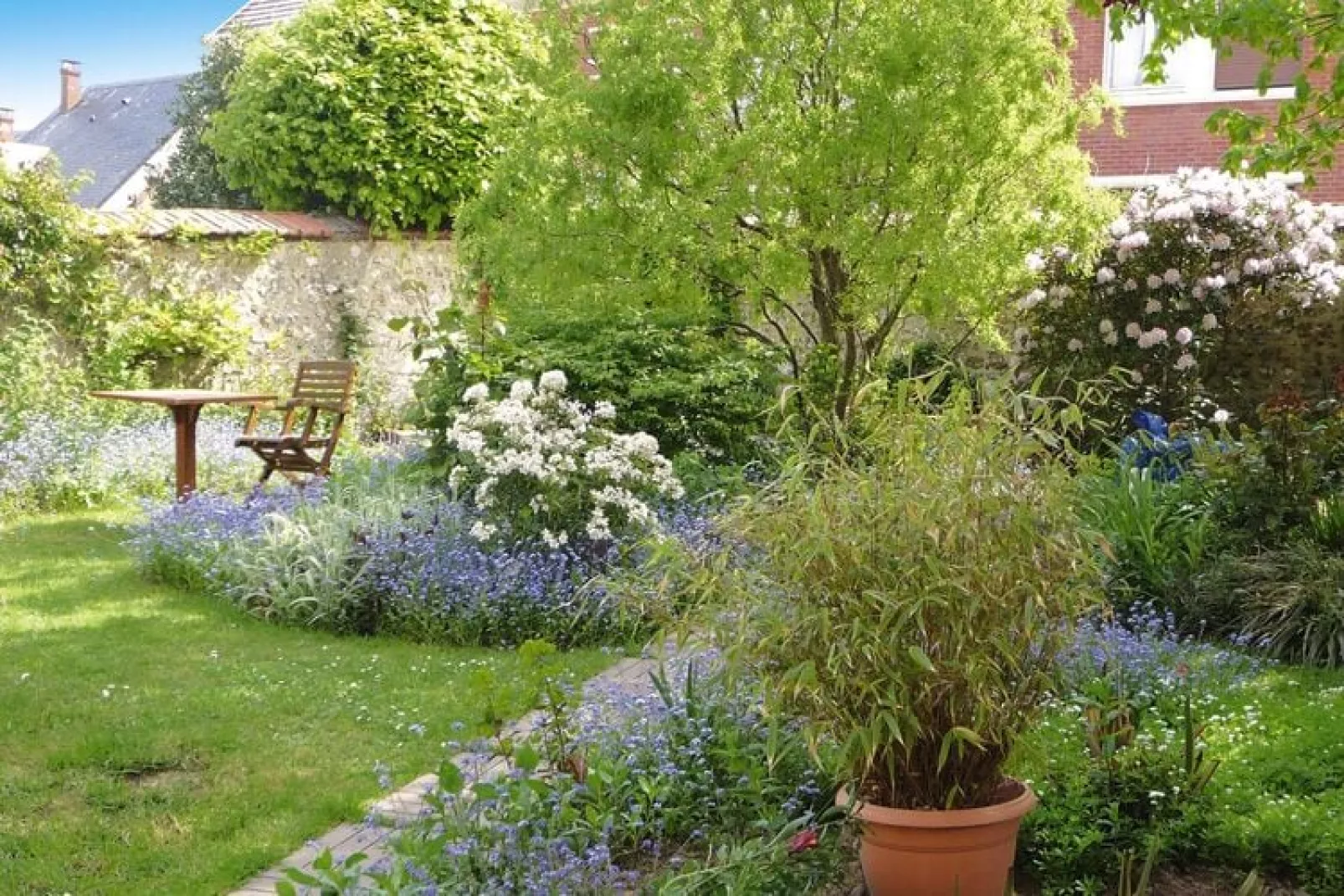 Holiday flat Fécamp-Gardens summer