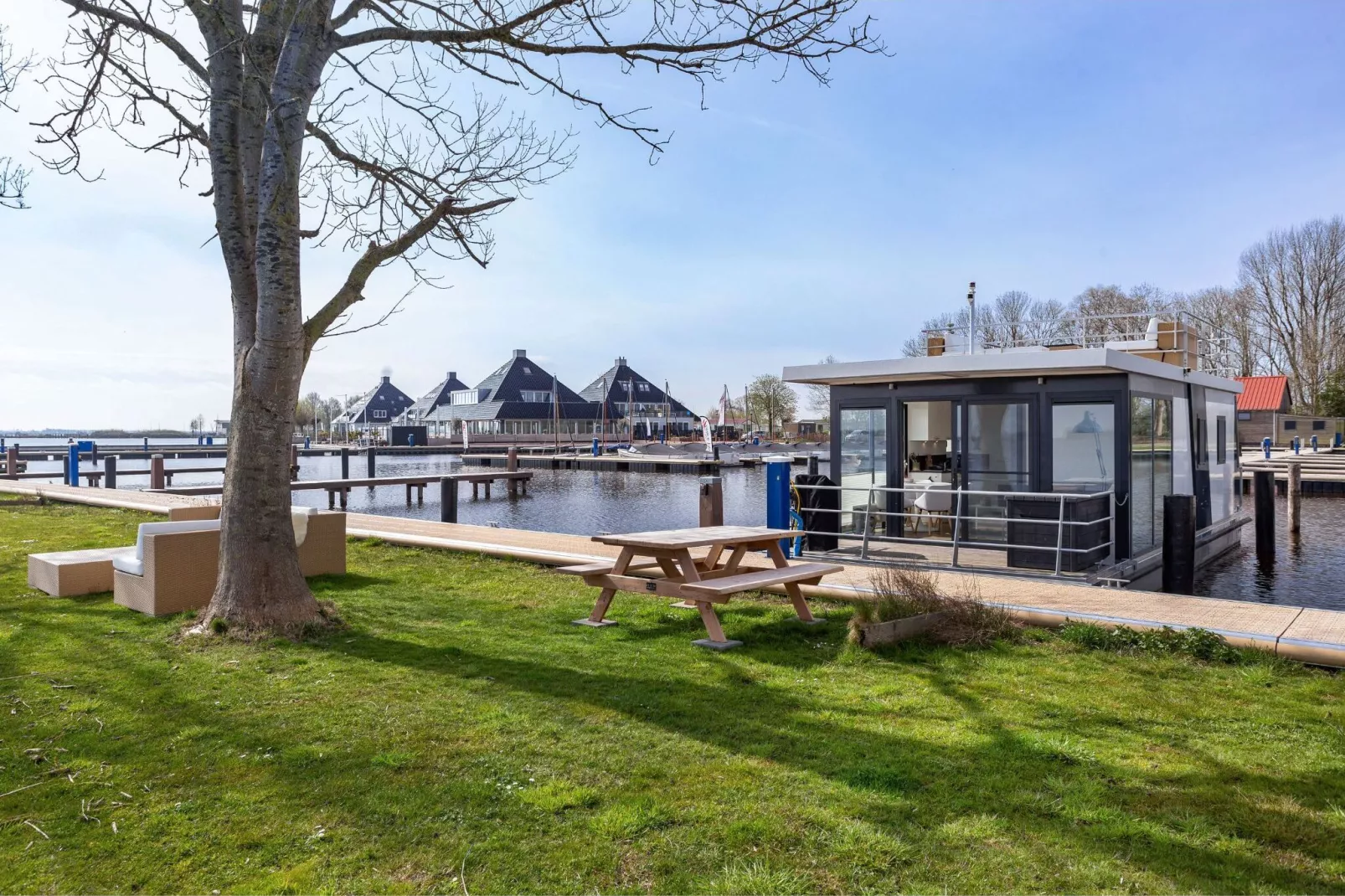 Houseboat Agua Dolce-Jardin d'été